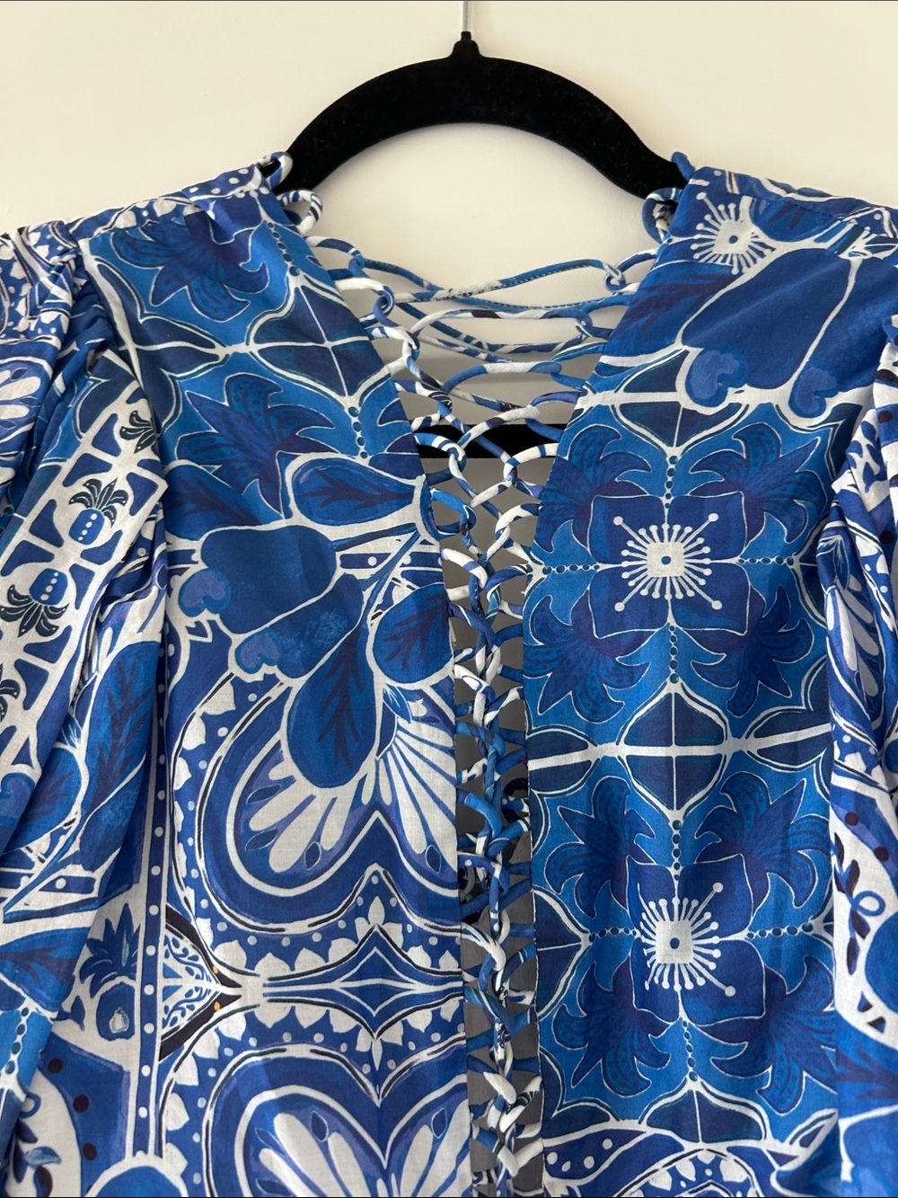 FARM Rio Tile Dream Puff Sleeve Mini Dress Blue - Picture 5 of 8